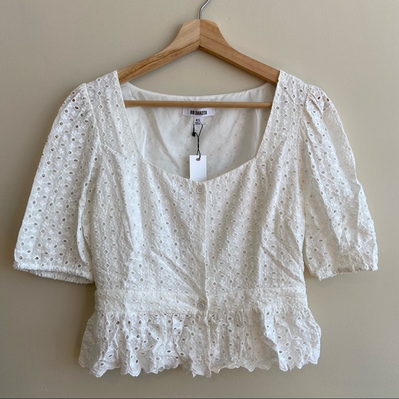 NWT BB Dakota Eyelet Top - Picture 3 of 11
